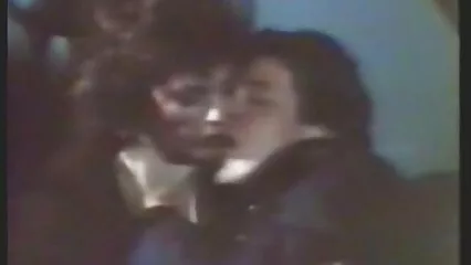 Il ragazzo fa sesso con una video scopate asiatiche bionda fantastica.