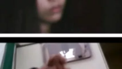 Il fratello ha divorziato dalla sorellastra carina per video scopate occasionali il sesso bollente.
