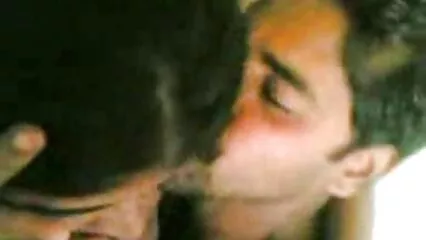 Zhenya Kastet si video scopate mature italiane scopa un'altra ragazza carina.