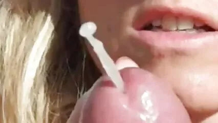Un ragazzo dai capelli ricci leccò un berretto di una giovenca con foto porno donne mature enormi mungiture.