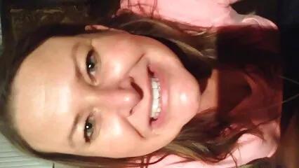 Massaggiatrice con video porno di scopate grandi tette scopa il suo cliente.