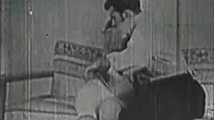 Il negro voglio porno cavallo ha leccato la fica di una signora matura e l'ha scopata forte.