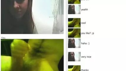 Maturka si diverte foto fiche pelose gratis con il sesso lesbico con una giovane donna.