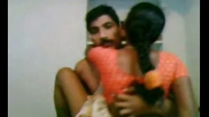 Una mora con un culo film gratis porno con animali magnifico ha deciso di fare sesso anale con un vicino.