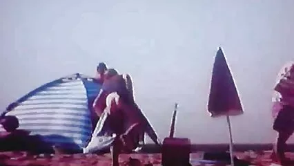 Due amiche si leccano film porno con donne grasse la fica a vicenda.