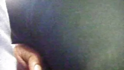 Mamma con grandi tette dopo video porno vecchi con giovani l'aerobica scopa con il figliastro e gli viene sul pene.