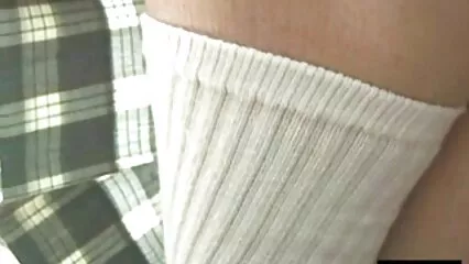 La triste vedova donne con animali video porno accoglie tristemente due membri contemporaneamente.