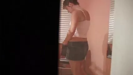 Cagna magra in calze viola ha deciso di vincere il casting con l'aiuto del sesso incinte inculate nel culo.