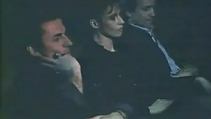 La bionda fa un pompino e sanguina per una bella scopata. video trans con donne gratis
