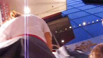 Il ragazzo video porno con cognata fa visita all'asiatica Kalina Ryu e fa sesso con lei di cuore.