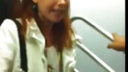 Una bella ragazza asiatica può megasesso tettona stare con un ragazzo e una ragazza e non solo nel porno di gruppo.