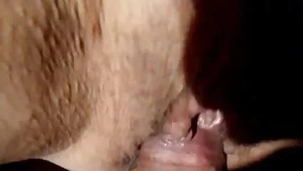 Un giocatore di football americano porno con animali gratis scopa una tettona bionda per rabbia nello spogliatoio.