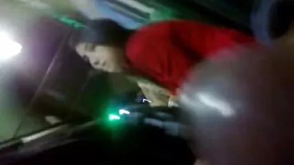 La mora è venuta a visitare il negro e ha allestito un buco bagnato per il vero voglioporno belen sesso.