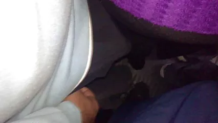 Due ragazze ottengono un orgasmo dal video porno di donne con animali sesso lesbico.
