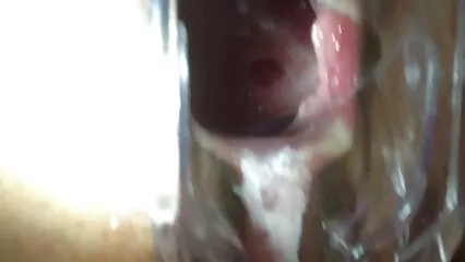 I negri porno done con animali con forti bulloni hanno messo in scena una doppia penetrazione di pulcino depravato.
