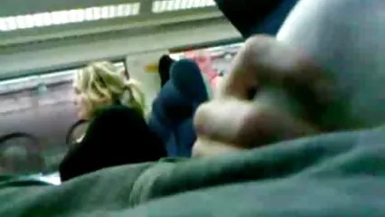 Bionda magra e birichina con un vibratore porno gratis mature con giovani clitorideo durante il sesso con un uomo.