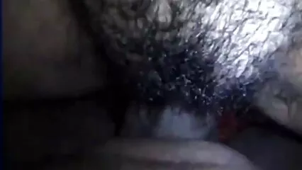 Il fusto ha aiutato film porno vecchi la carina Keisha Grey e allo stesso tempo ha scopato in camera da letto.