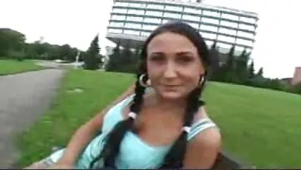 Bella donna vuole un porno fatto in casa con un partner sessuale muscoloso e il suo video porno tra sorelle e fratelli enorme bastone.