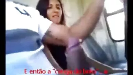 Due amiche mettono alla prova porno free con animali le capacità maschili del loro amico.
