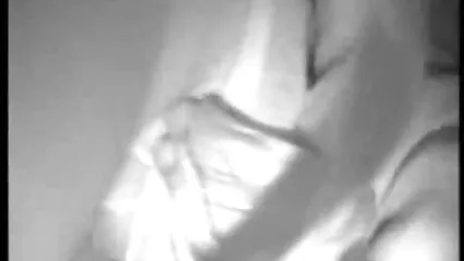 La ragazza russa in film porno trans con donne calze ha accettato di raggruppare il porno con doppia penetrazione.
