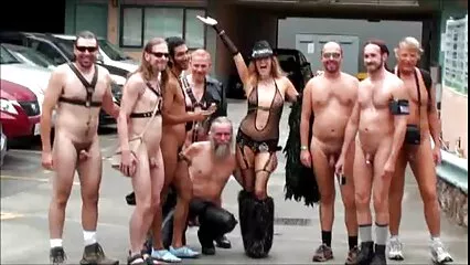 Il fratellastro ha convinto una giovane ragazza con i capelli bianchi video porno gratis mature con giovani a fare sesso in prima persona.