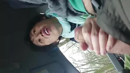 Una donna tettona aiuta un marito maturo a strappare voglioporno belen una ragazza in tutti i buchi.