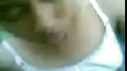 Scopa in tutti i buchi una maestosa bionda scopare con animali porno durante un massaggio.
